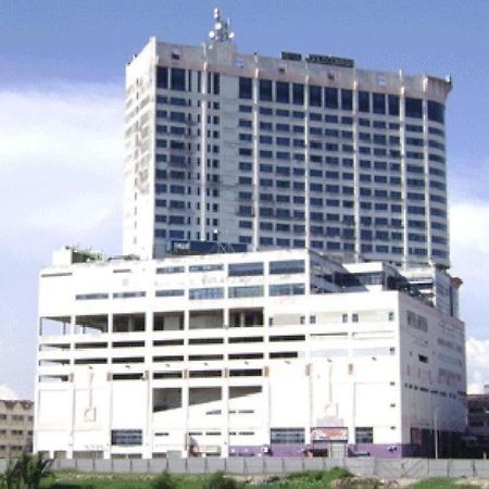 Gocos Hotel Кланг Екстериор снимка