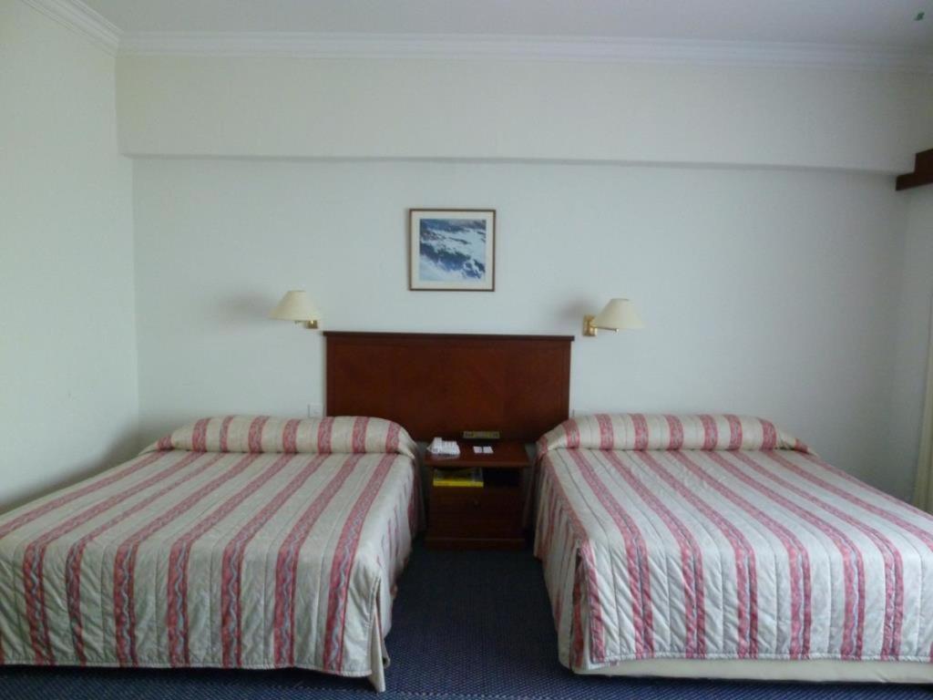 Gocos Hotel Кланг Екстериор снимка
